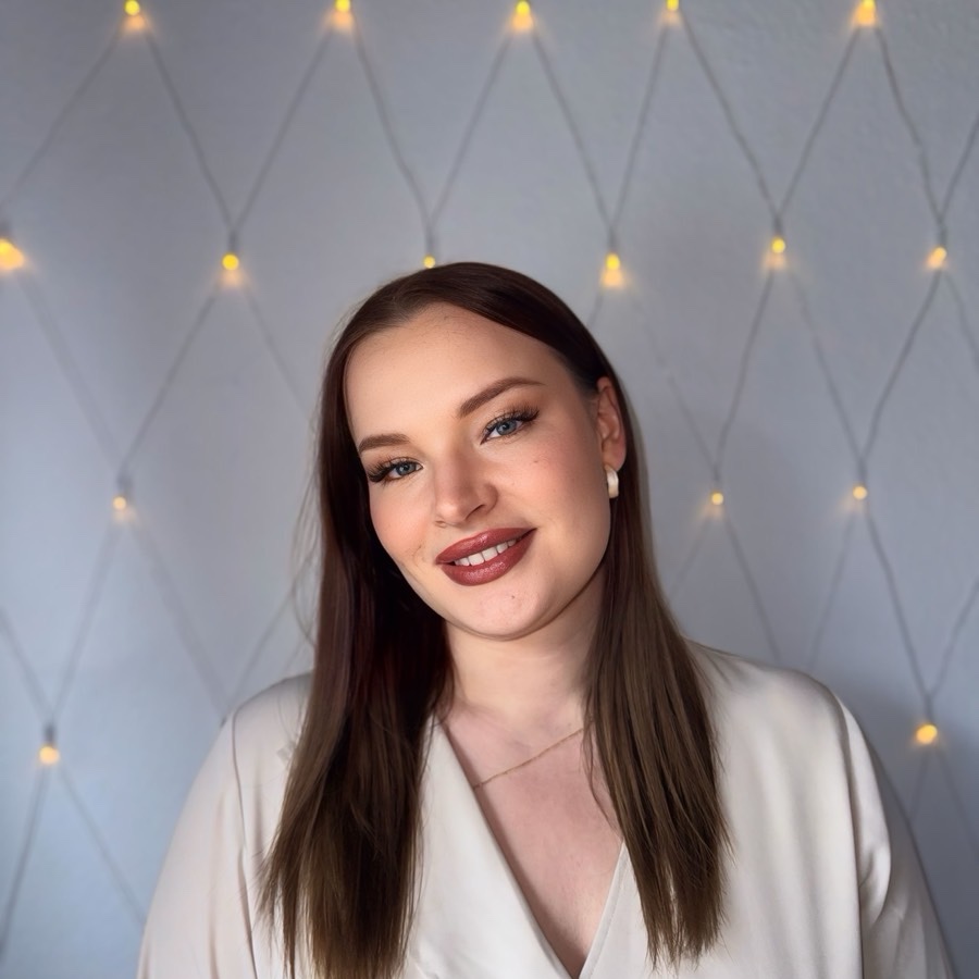 Janina - Inhaberin & Stylistin von chérie cosmetics Kiel